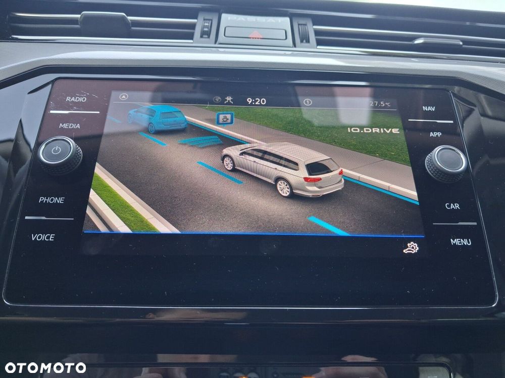 Volkswagen Passat - 22