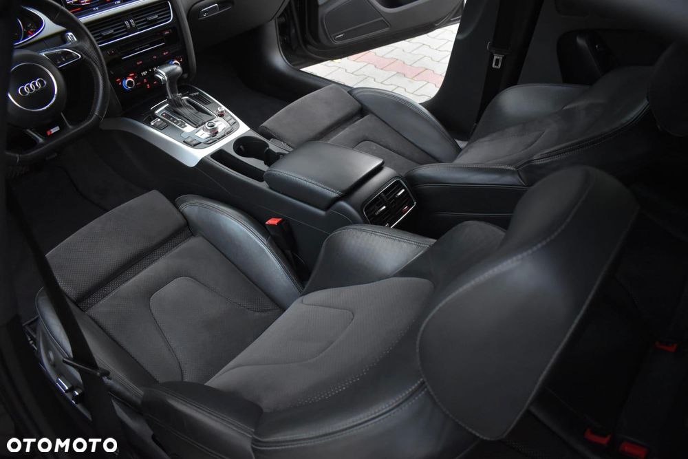 Audi A4 Limousine - 7