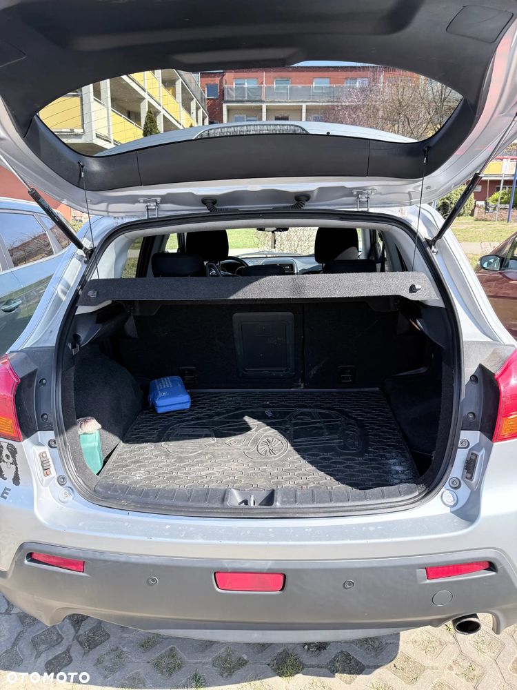 Mitsubishi ASX 1.6 Inform - 10