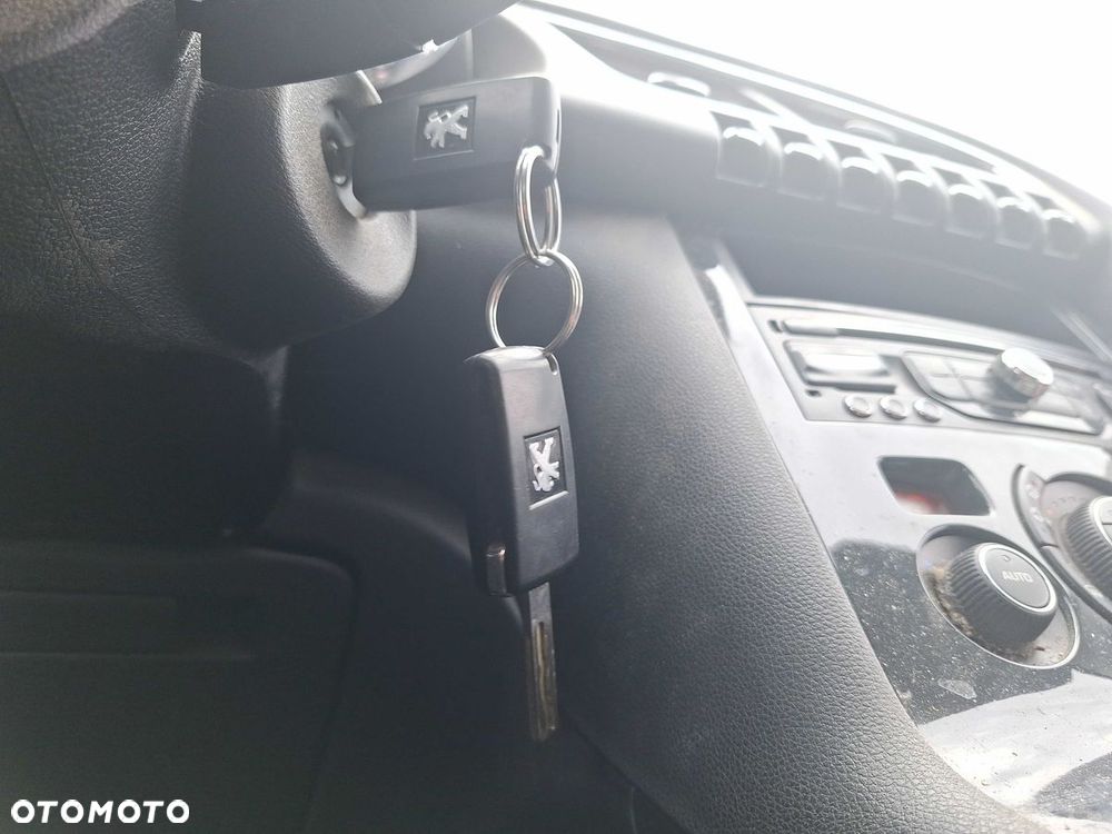 Peugeot 3008 PureTech 130 Stop & Start GPF Allure Pack - 17