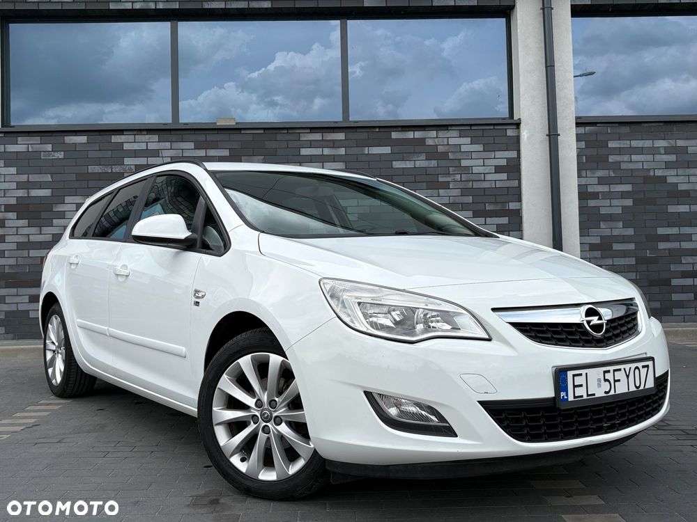 Opel Astra 1.4 150 Jahre - 1