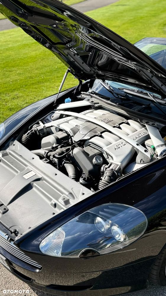 Aston Martin DB9 - 24