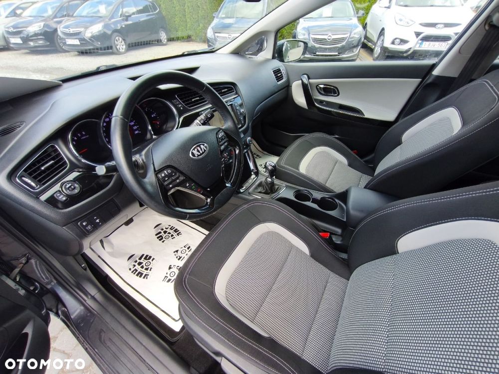 Kia Ceed - 7