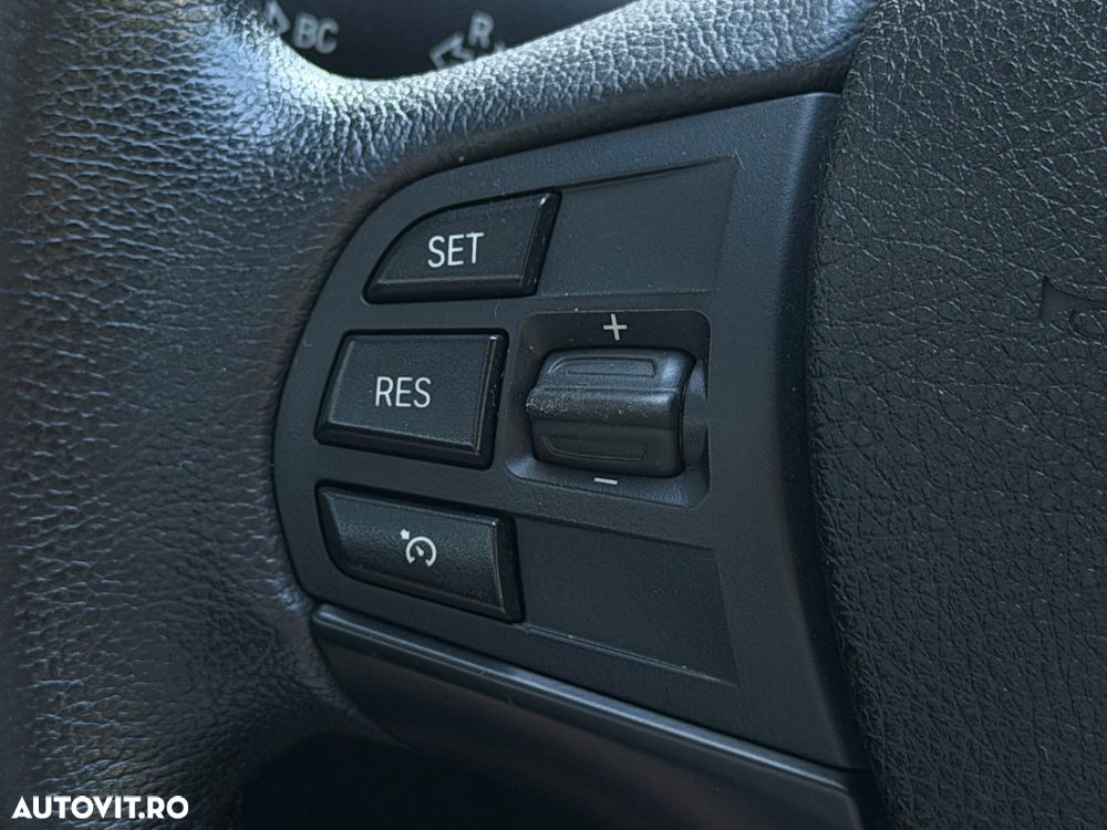 BMW Seria 3 320i Advantage - 29