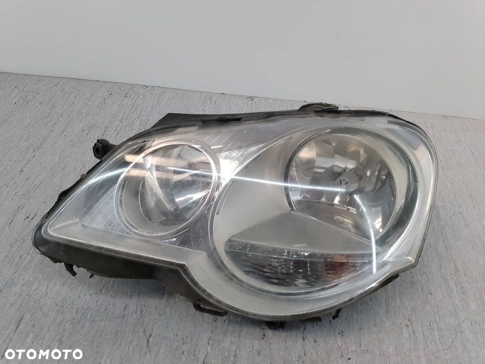 LAMPA PRZÓD LEWA VW POLO 9N 6Q1941007AT  89311990 - 1