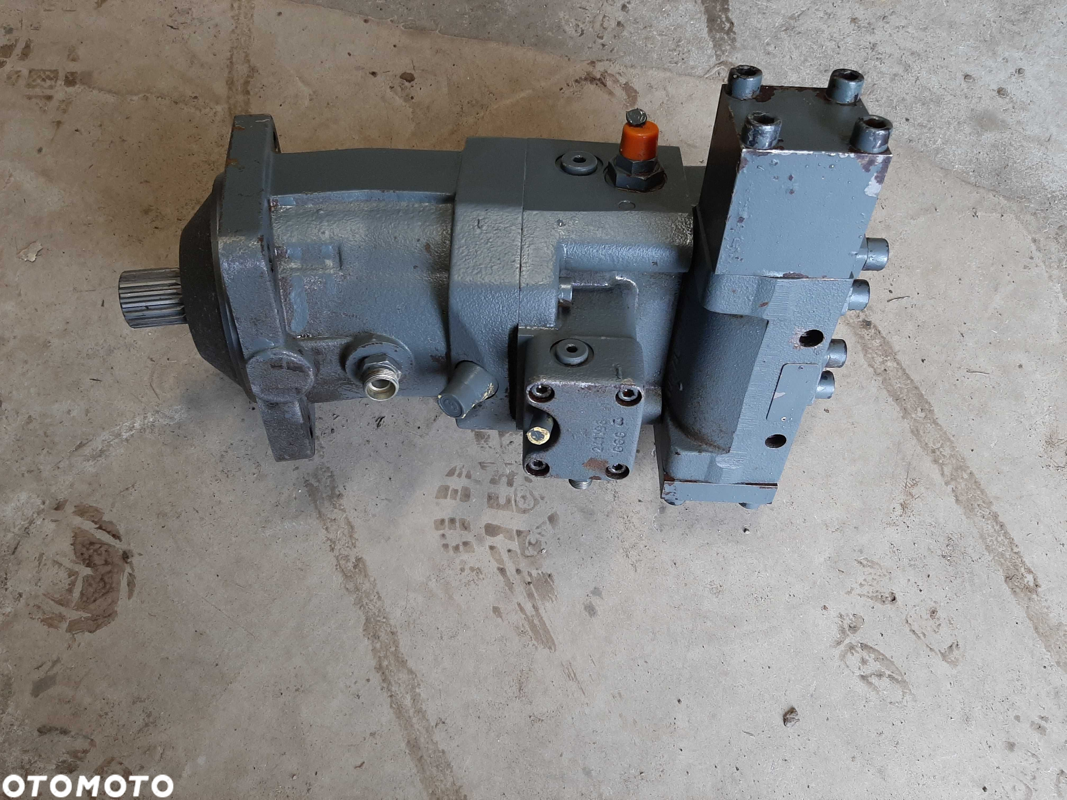 Silnik jazdy hydromatik do koparki Liebherr 312 - 3