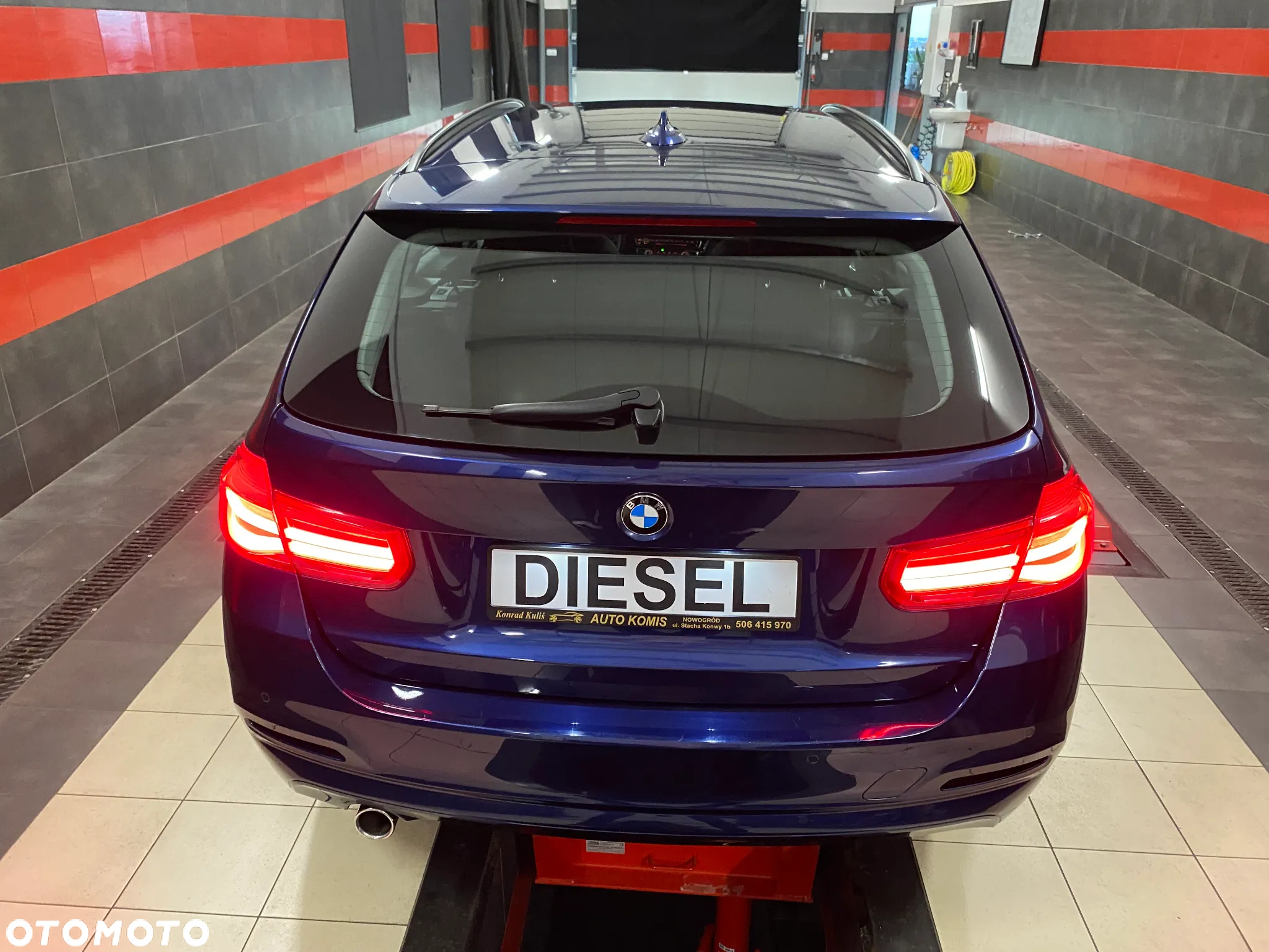 BMW Seria 3 318d Touring - 7