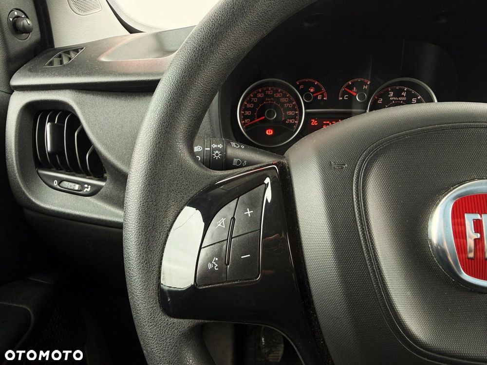Fiat doblo BASE - 17