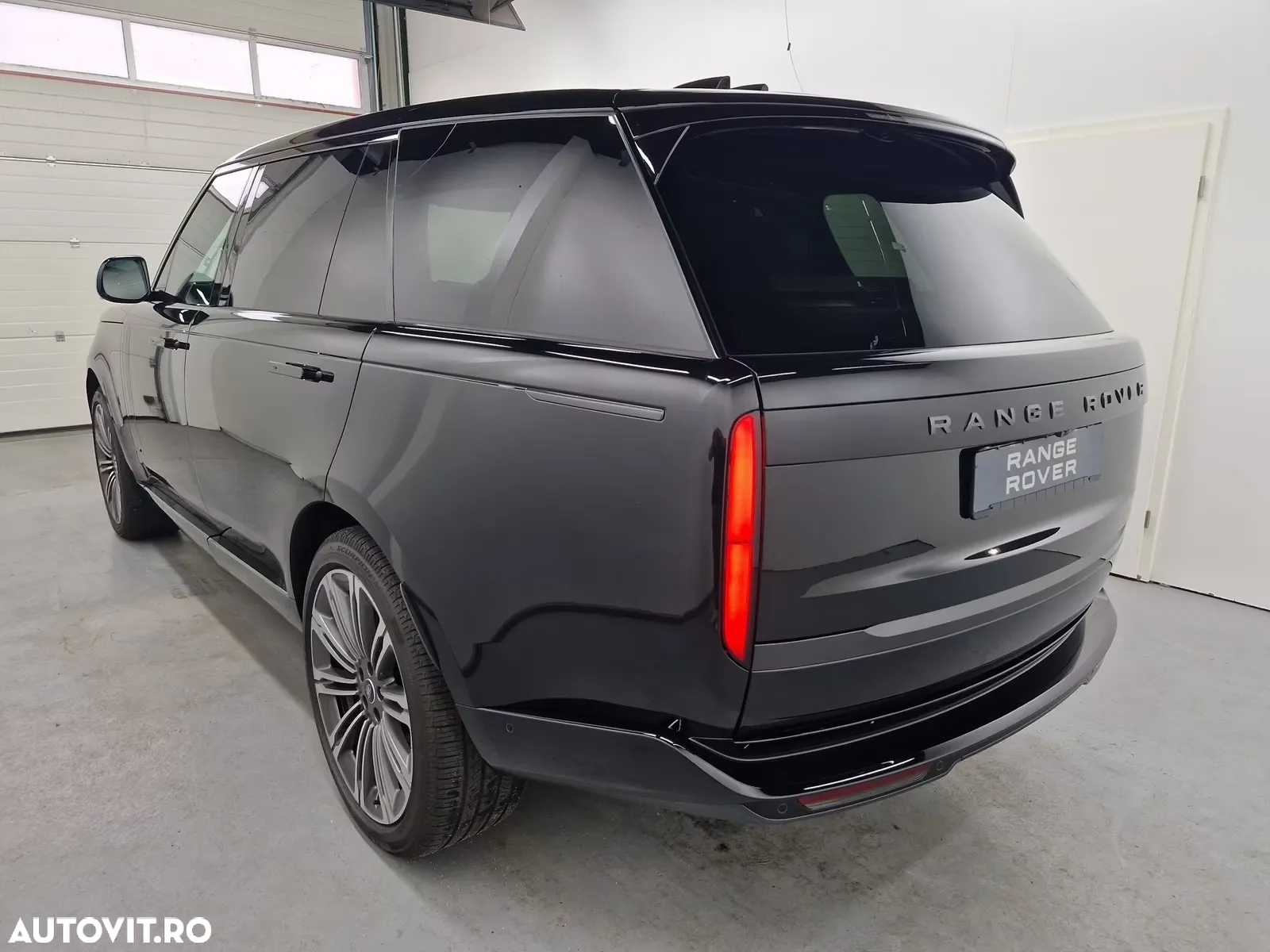 Land Rover Range Rover 4.4 V8 P530 LWB Autobiography - 5