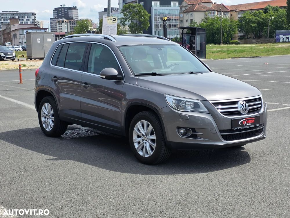 Volkswagen Tiguan - 2