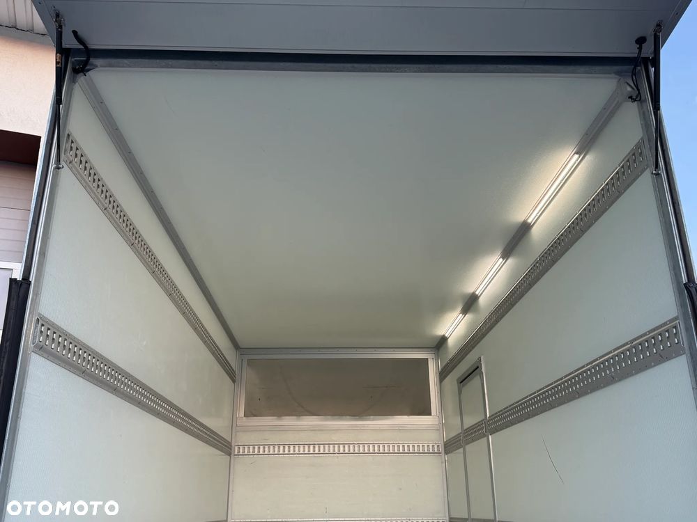 Iveco Daily 3,0 10 EP Izoterma Winda - 10