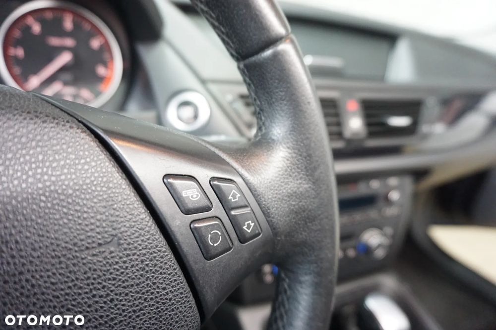 BMW X1 sDrive18d - 29