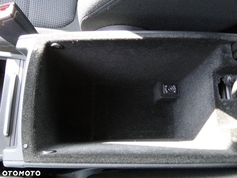 Volkswagen Passat 2.0 TDI Comfortline - 30