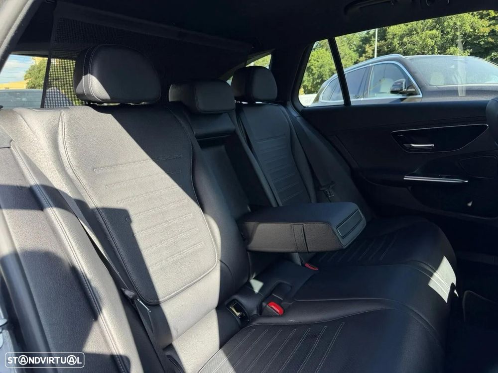 Mercedes-Benz C 300 e AMG Line - 23