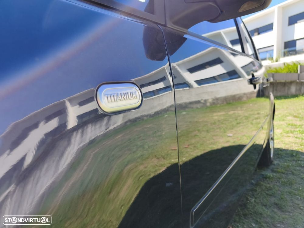 Ford C-Max - 17