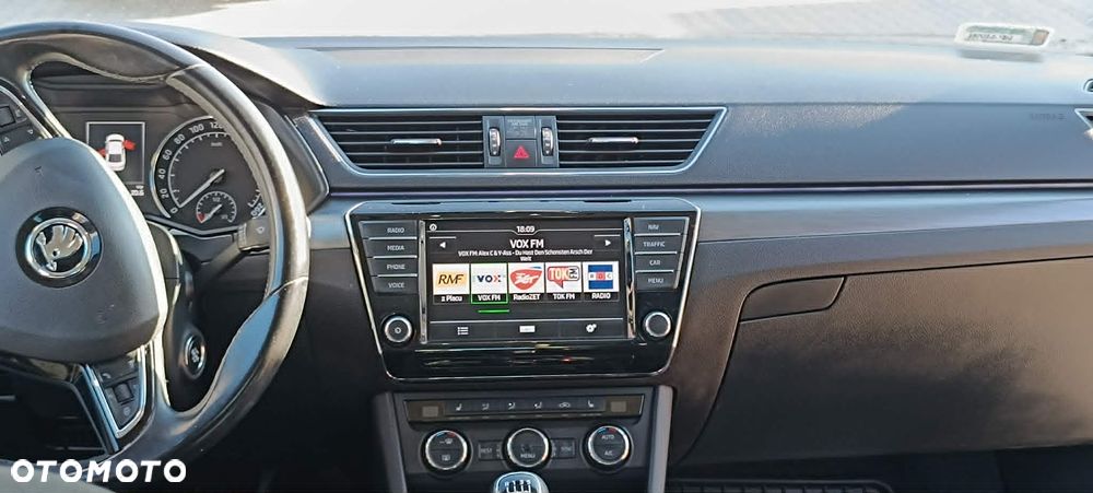 Skoda Superb 1.4 TSI ACT Ambition - 10