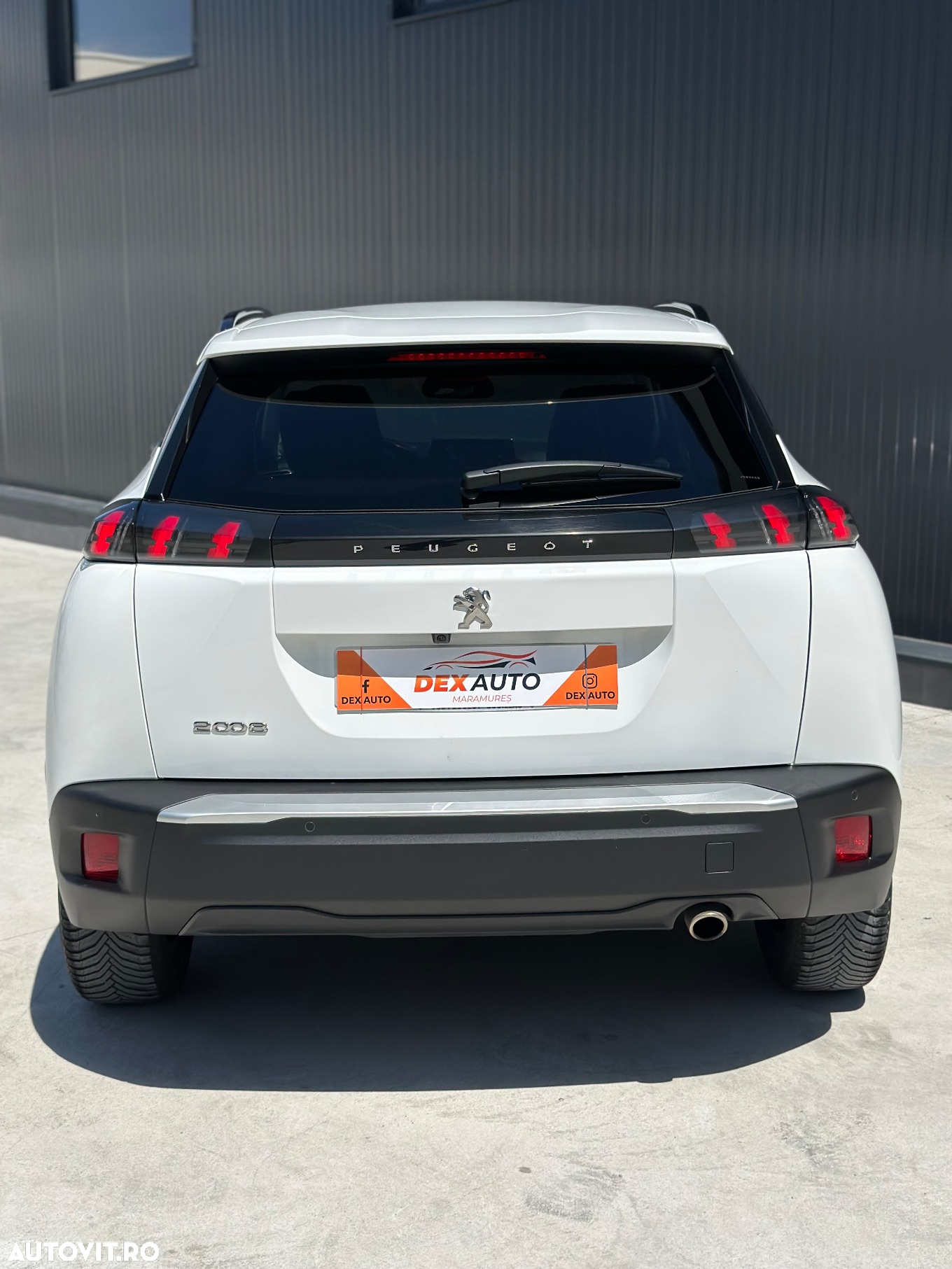 Peugeot 2008 1.5 BlueHDI 130 S&S EAT8 Allure - 5