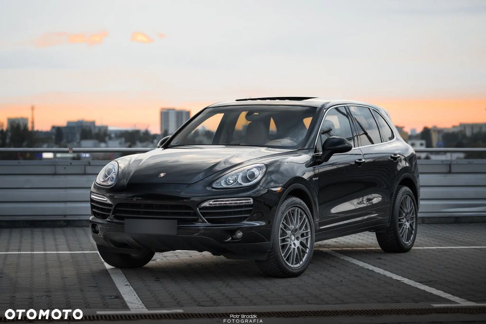 Porsche Cayenne - 1