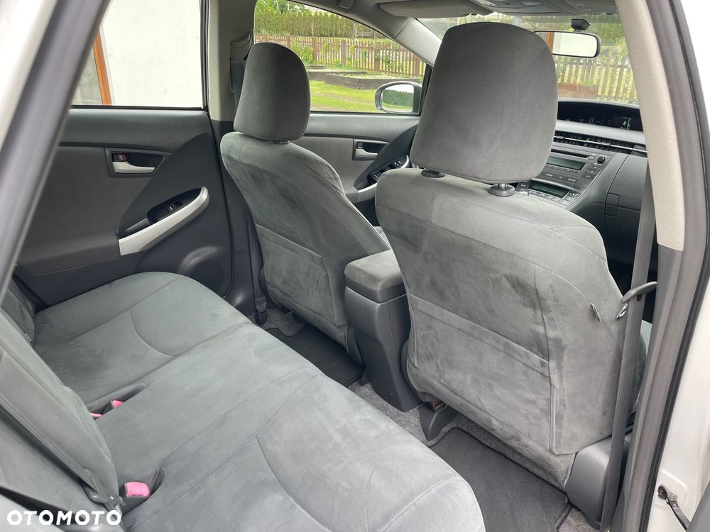 Toyota Prius - 33