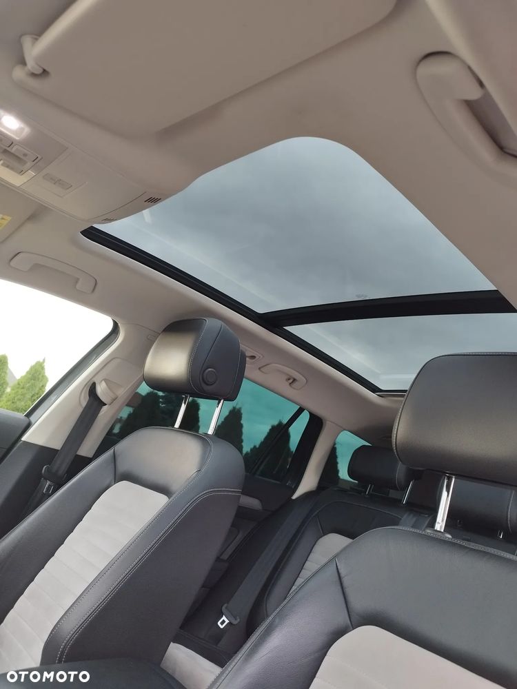 Volkswagen Passat 2.0 TDI SCR 4Mot DSG Highline - 12