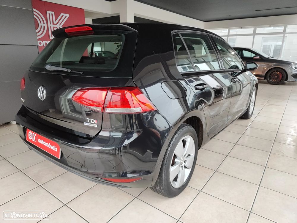 VW Golf 1.6 TDi Trendline BlueMotion - 11