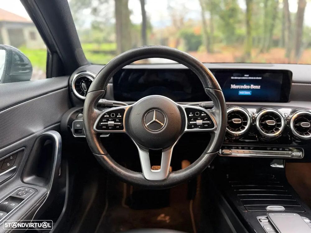 Mercedes-Benz A 180 Limousine d Business Solutions Aut. - 14