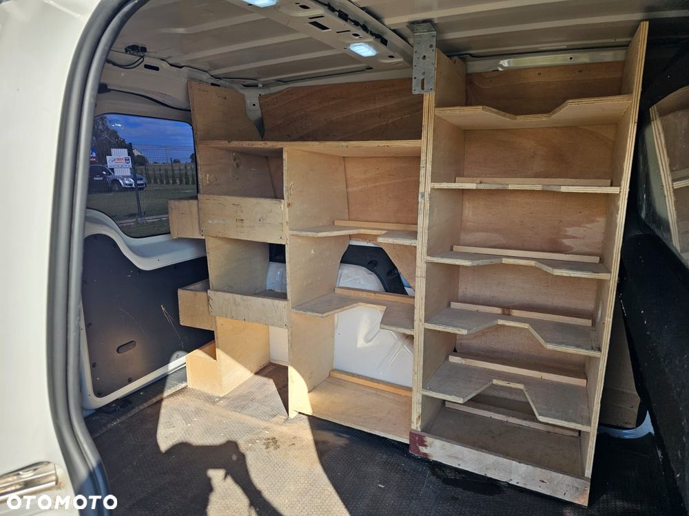 Volkswagen CADDY - 16