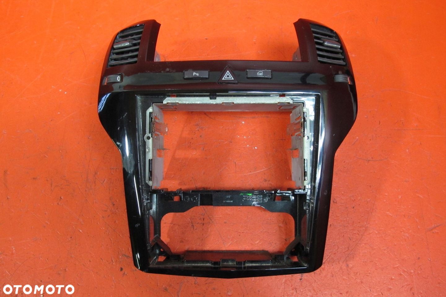 OPEL ZAFIRA B 2 II LIFT PANEL RAMKA RADIA ŚRODKOWA KONSOLI KRATKI NAWIEWU - 1