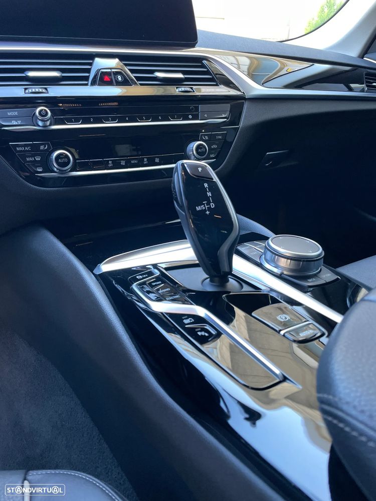 BMW 520 e - 21