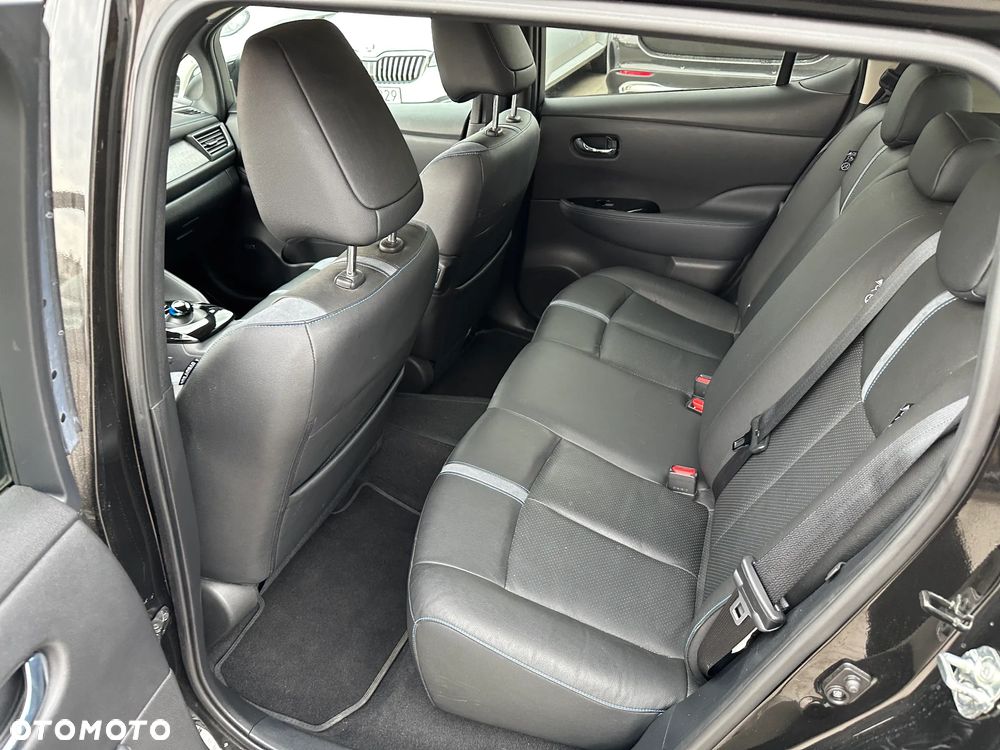 Nissan Leaf - 22