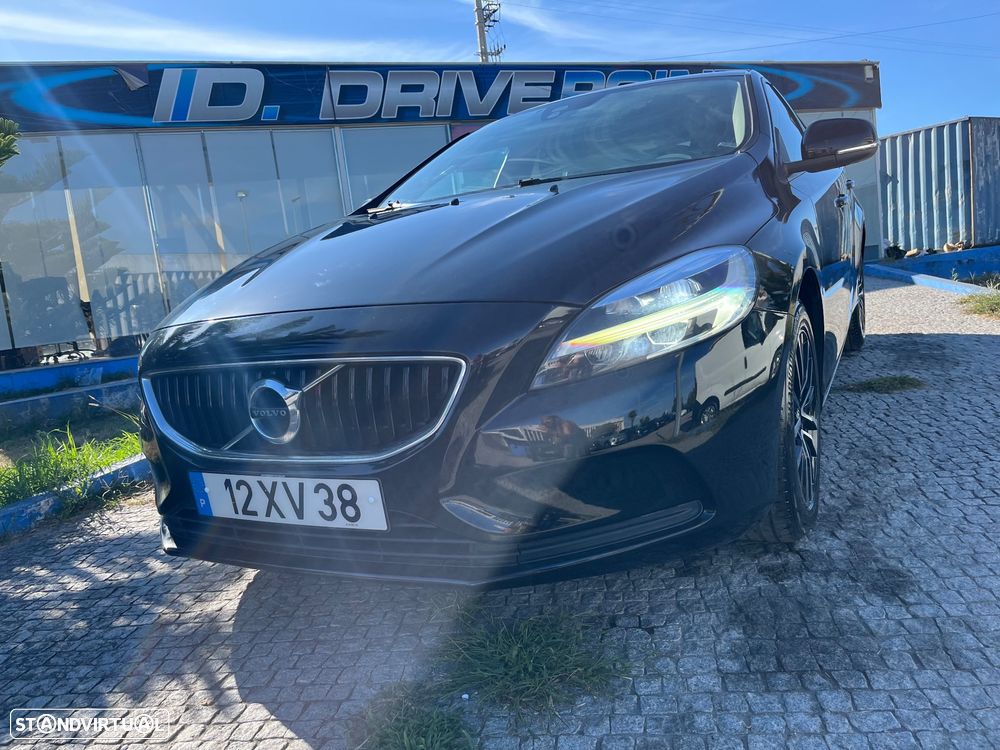 Volvo V40 2.0 D3 Momentum - 11