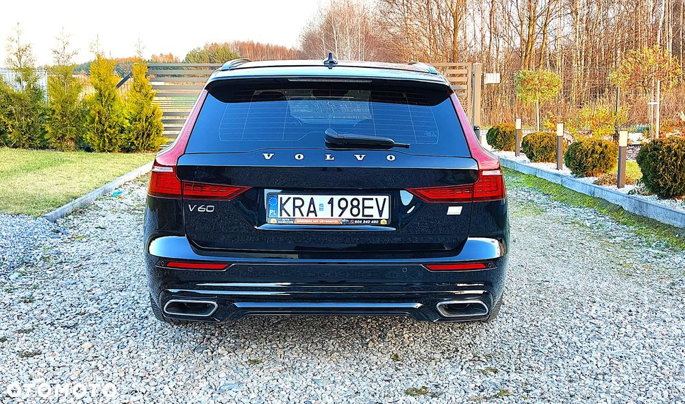 Volvo V60 T6 AWD Recharge Geartronic RDesign - 7