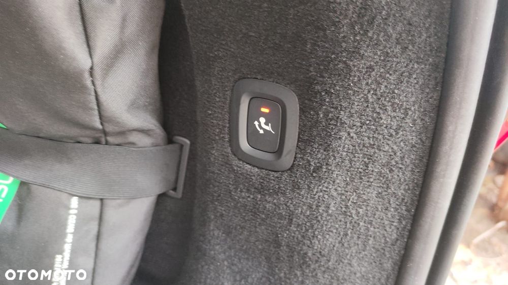 Volvo V90 T6 AWD Plug-In Hybrid Plus Dark - 16