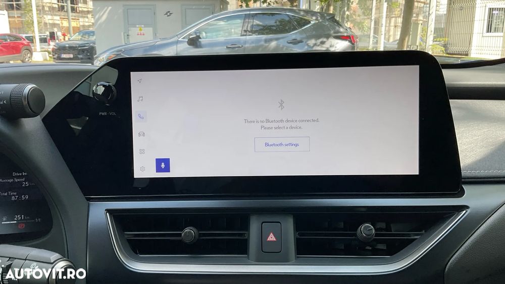 Lexus UX 300h AWD CVT HEV Business - 22