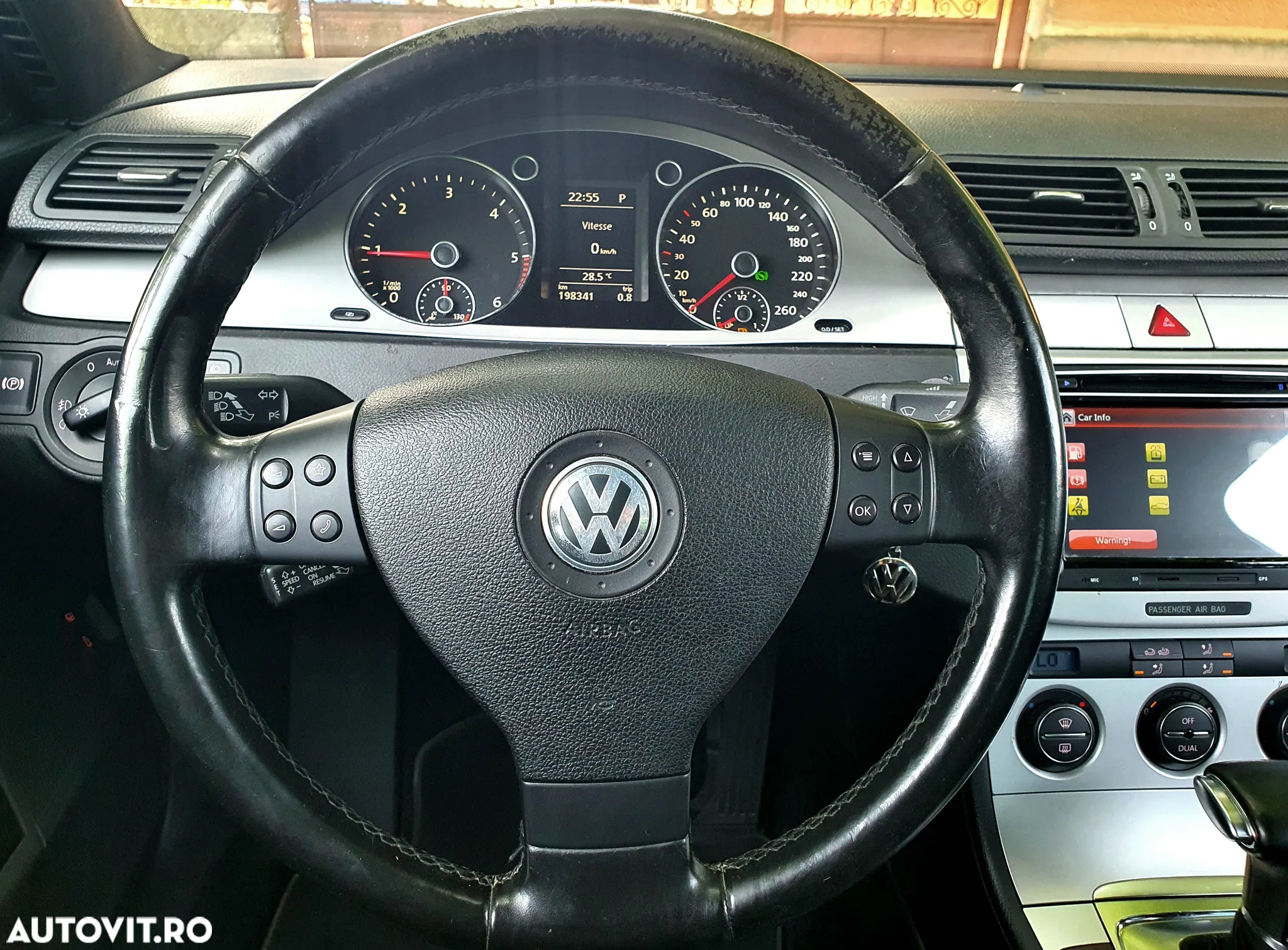 Volkswagen Passat 2.0 TDI BlueMotion Tehnology DSG Highline - 9