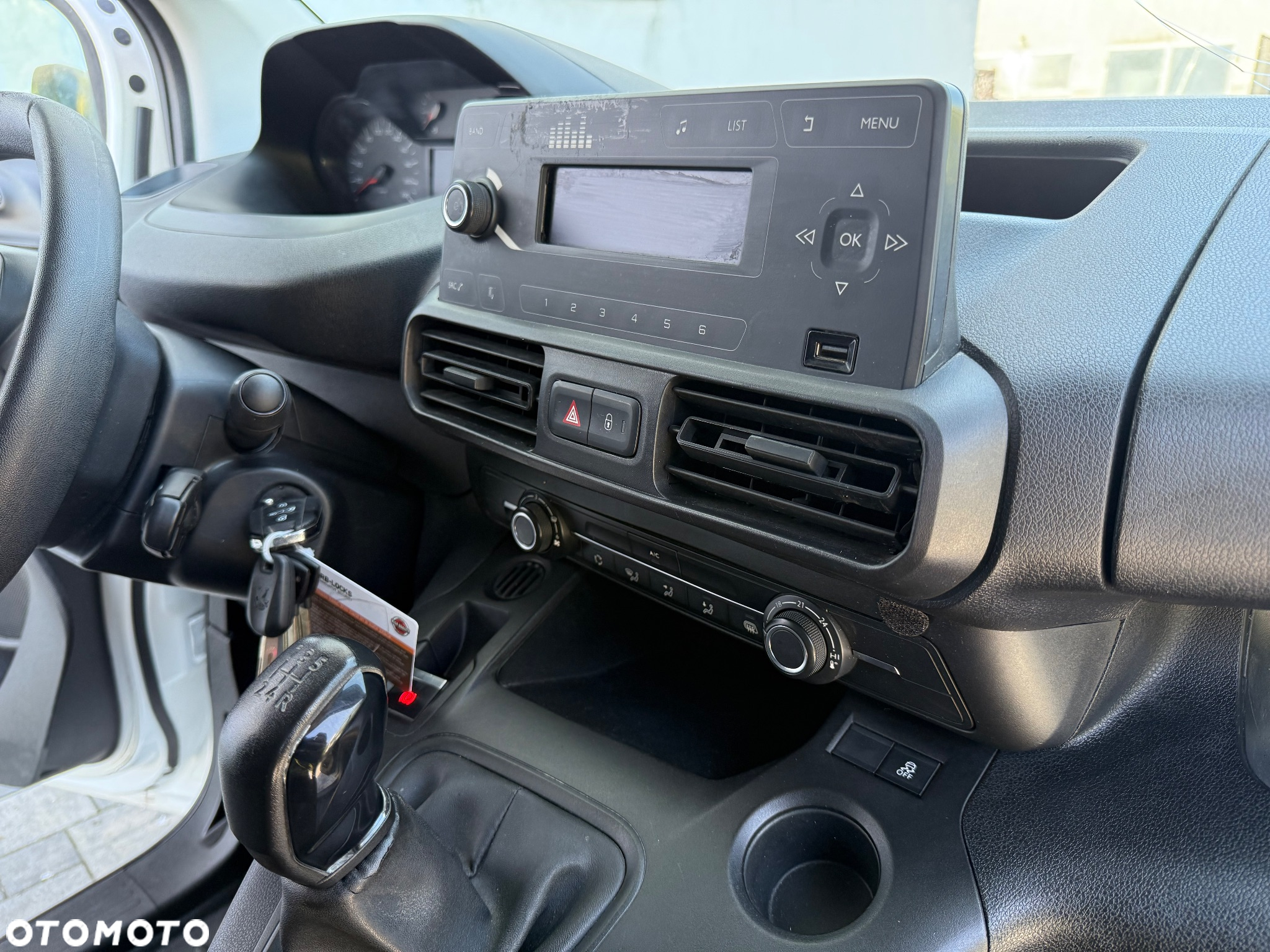 Peugeot Partner - 11
