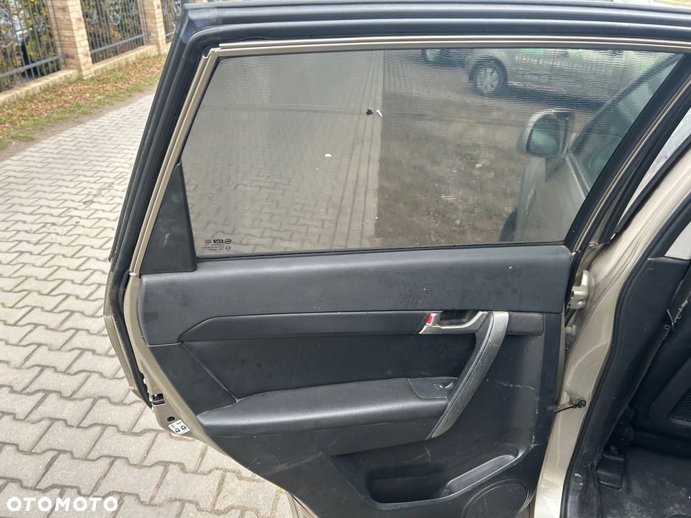 Chevrolet Captiva 2.0 d LS 5os - 10