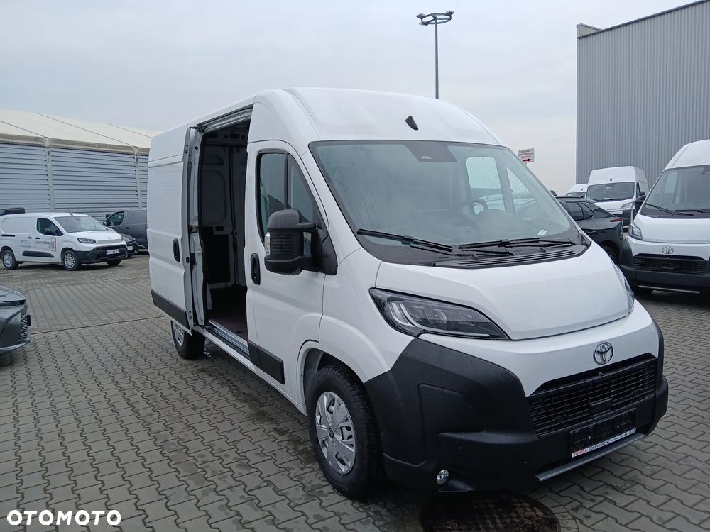 Toyota Proace MAX - 13