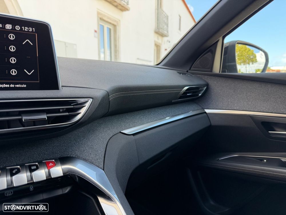 Peugeot 3008 1.5 BlueHDi GT Line EAT8 - 14