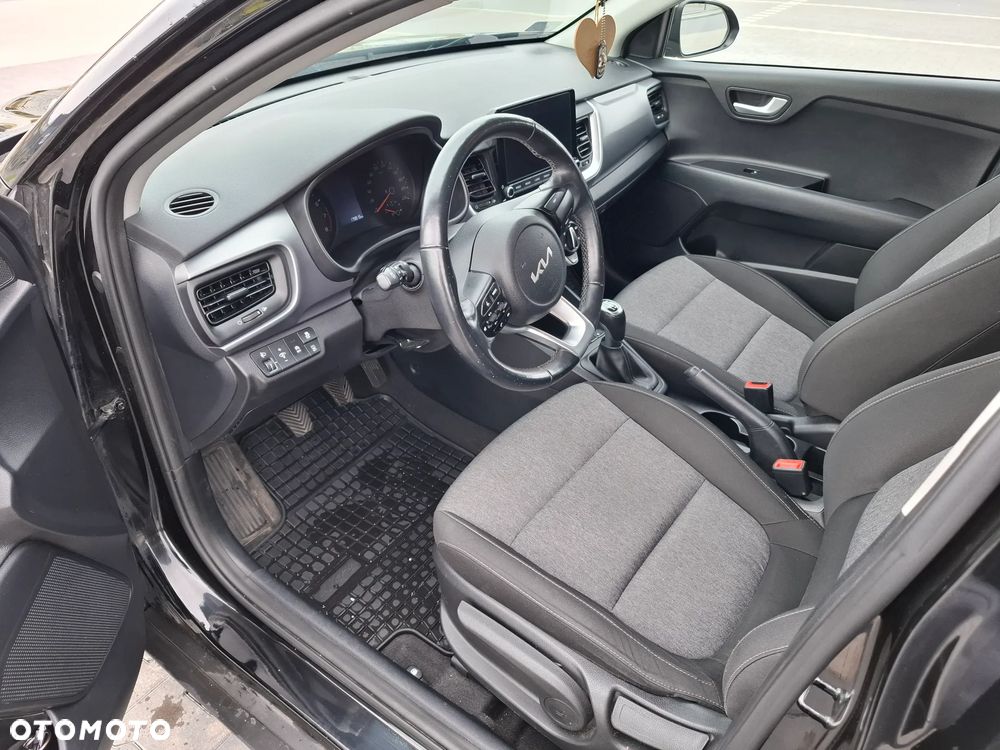Kia Stonic 1.0 T-GDI L - 12