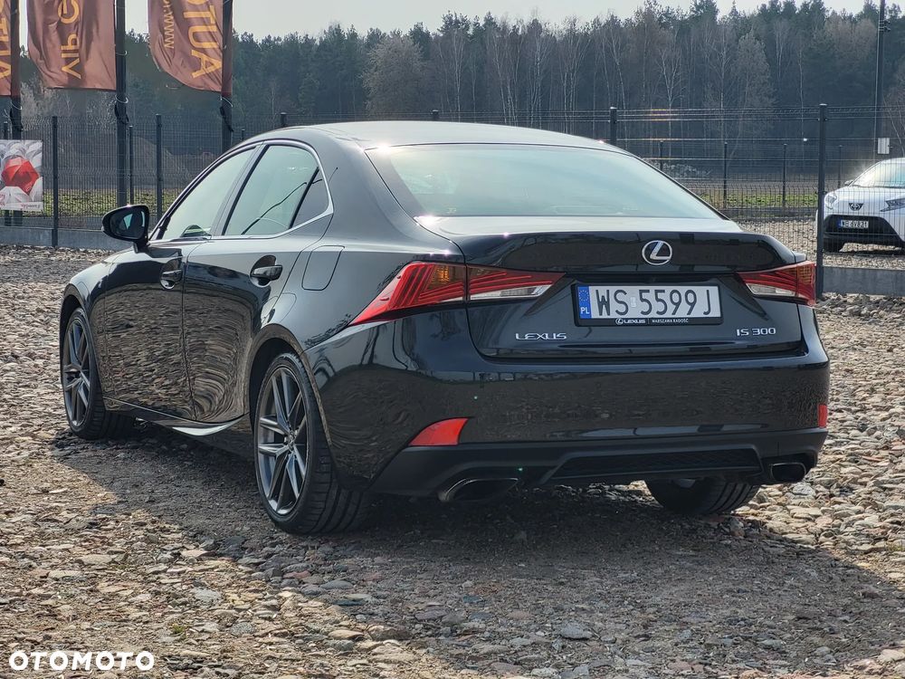Lexus IS 200t / 300 F Sport - 7