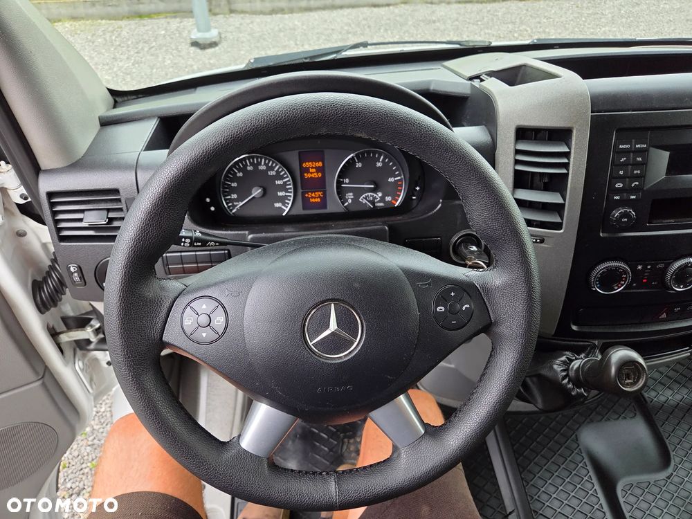 Mercedes-Benz Sprinter 316 CDI / Kontener 8 palet / Winda 750KG / Klima / - 20