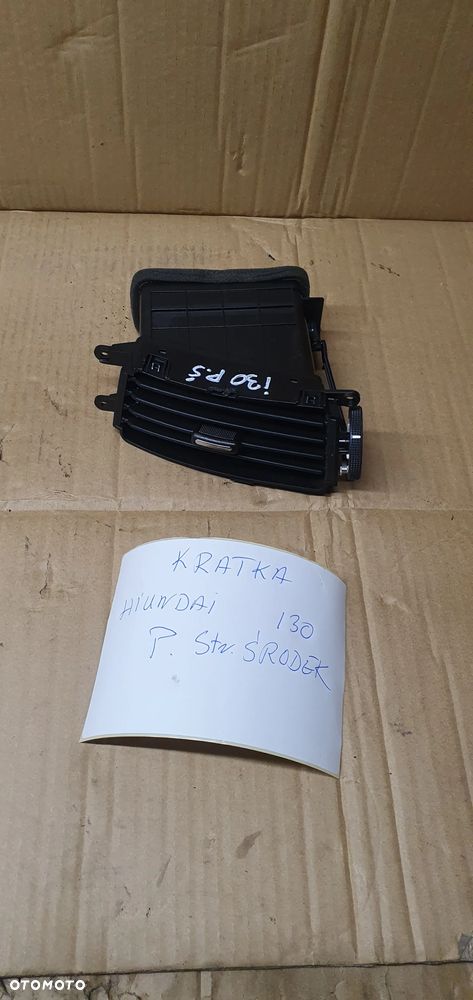 Kratka nawiewu powietrza prawa środkowa Hyundai I30 I 97420-2R000 - 1