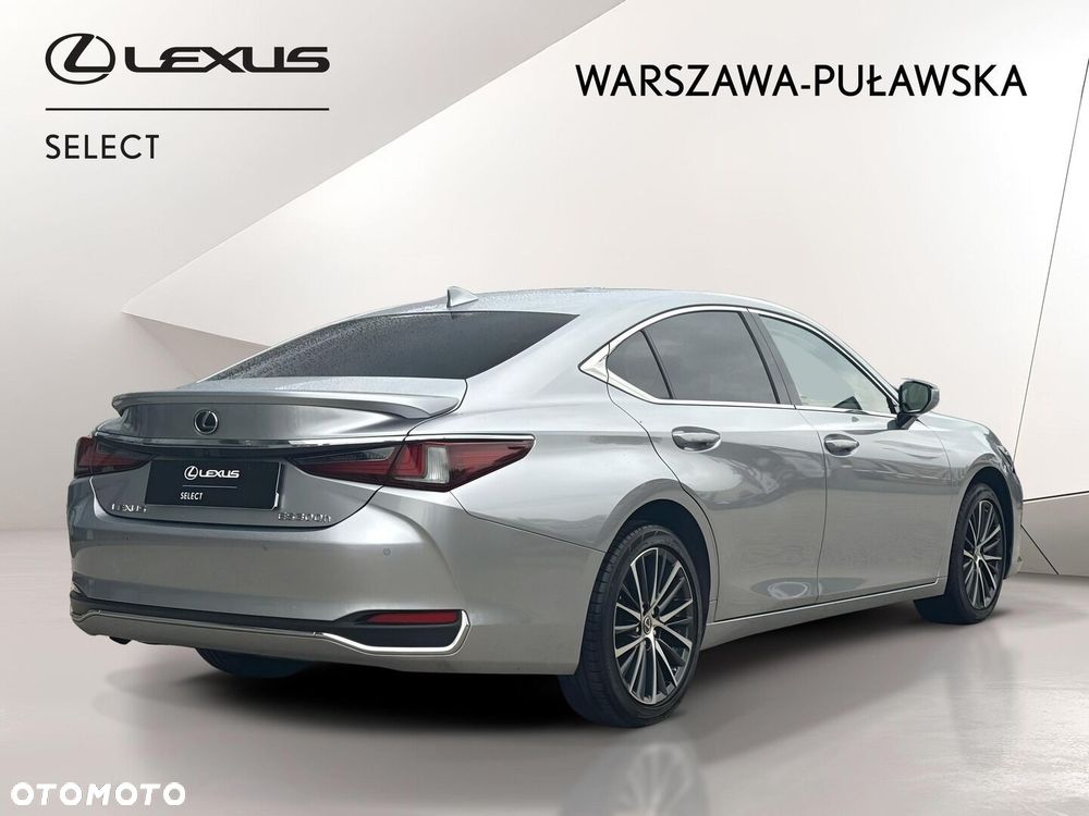 Lexus ES 300h Business Edition - 5