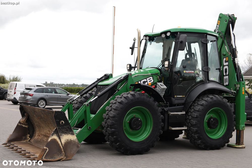 JCB 4CX - 16
