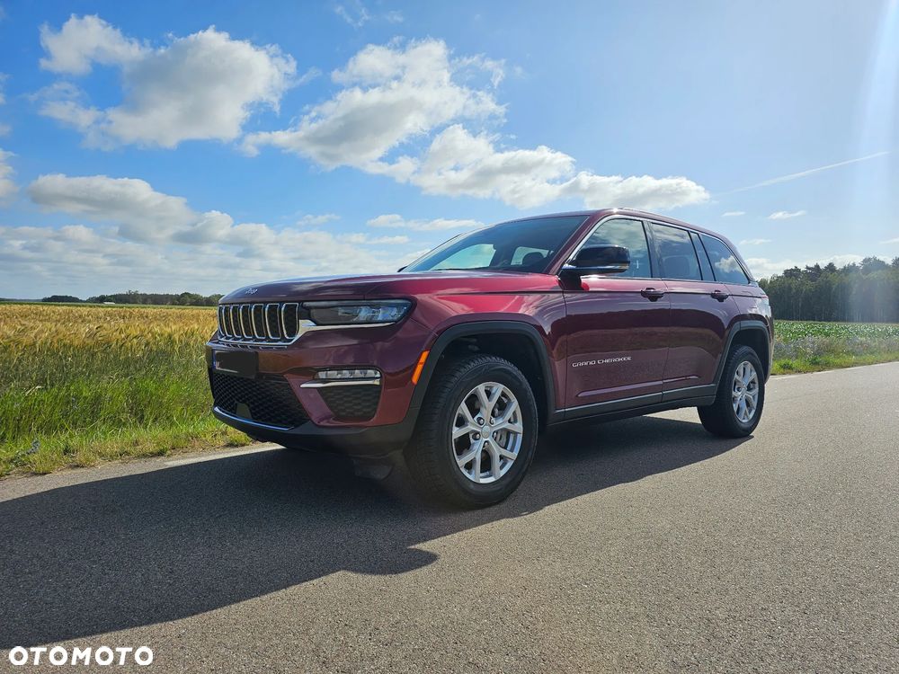 Jeep Grand Cherokee - 22