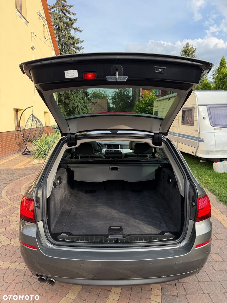 BMW Seria 5 520d Luxury Line - 27