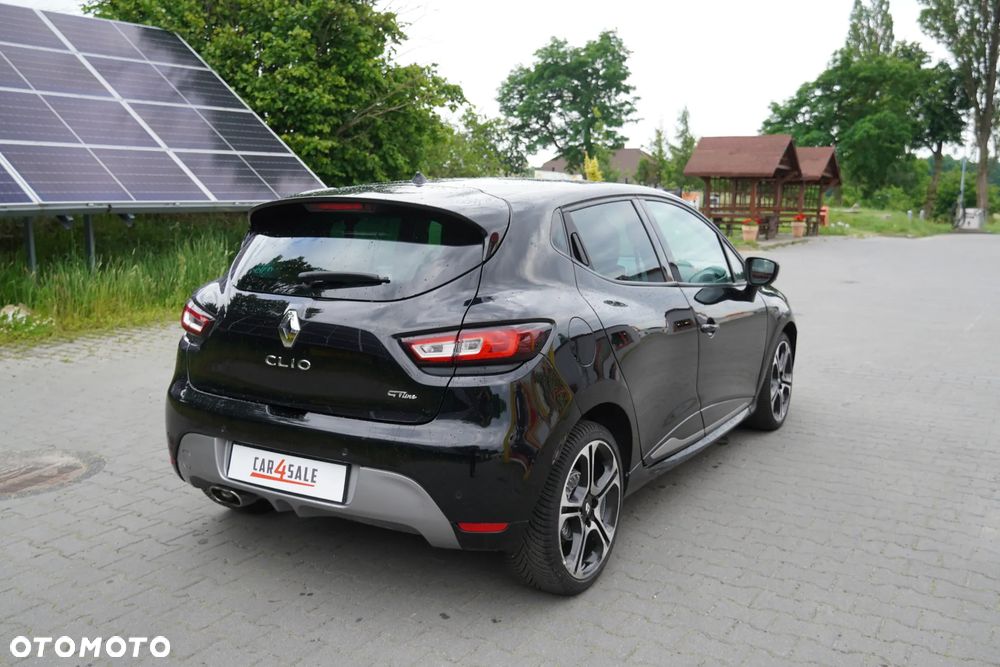 Renault Clio - 9