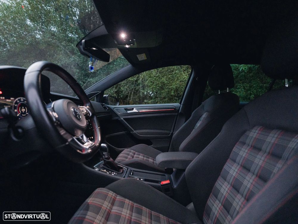 VW Golf GTI (BlueMotion ) DSG - 17