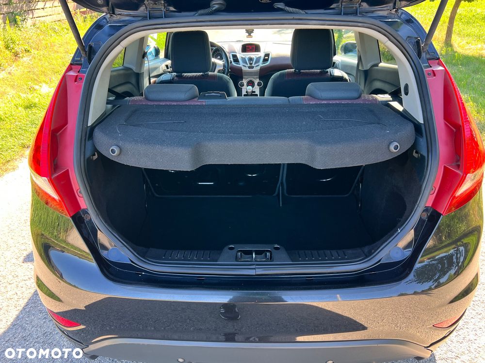 Ford Fiesta 1.4 Titanium - 12